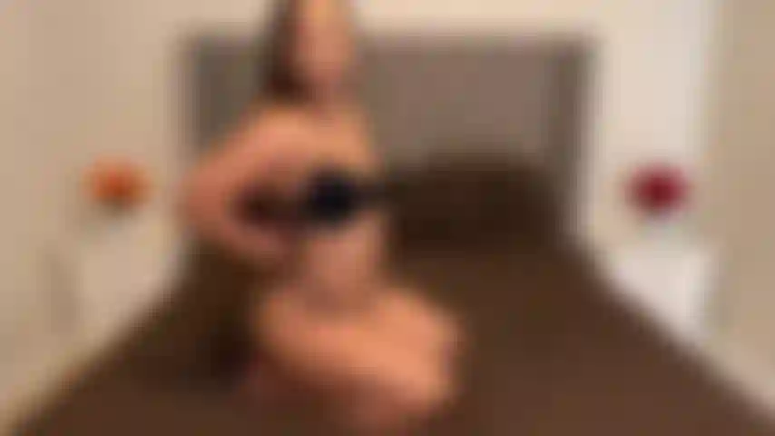 Striptease führt zu missionarsfick.