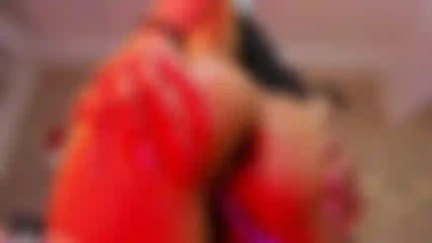 Ich liebe es, mir den hintern zu versohlen.