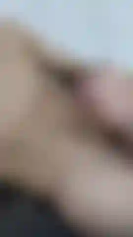 Ein flüchtiger blick ist alles, was sie bekommen.