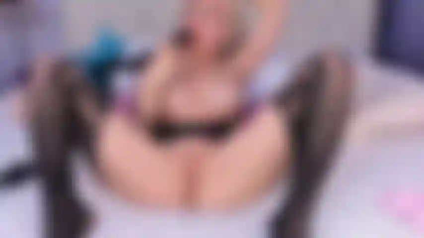 Britney plays with pussy and ass with big dildo and  vibrator