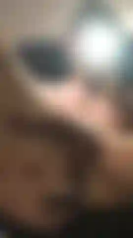 Fingere mein enges loch und streichle meinen riesigen schwanz!