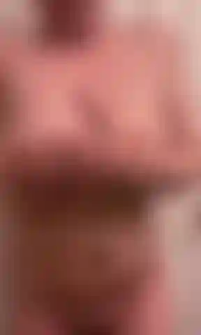 Nackt-teaser nach dem duschen – kichern und ein kurzer kleiner tanz ;).