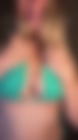 Bikini-teaser: titten! ( Ft. Gepiercte nippel).