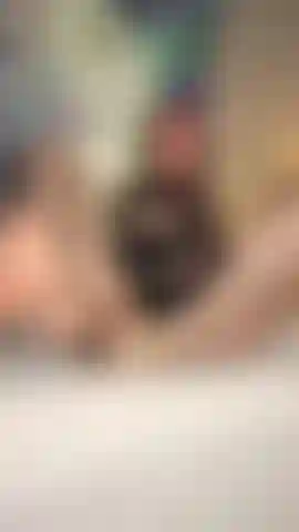 Sexy füße in netzstrümpfen (+beine und hintern).