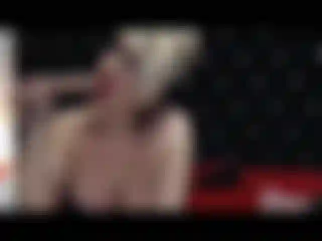 Die schönste milf/gilf-squirterin der welt.