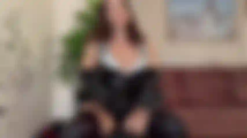 Bücke mich in latex, oben ohne, wichsanleitung.