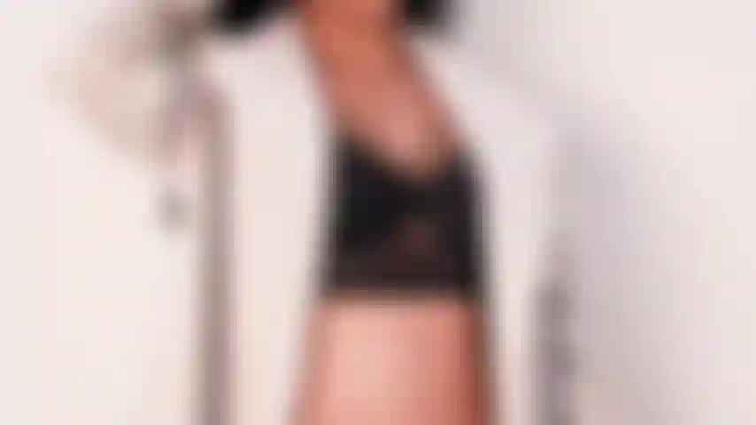 Sinnliches ebenholz.