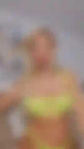 Ich fühle mich heute abend ungezogen ... Sie wissen, wohin sie kommen müssen ...