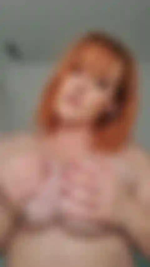 Die mit meinen titten spielt.