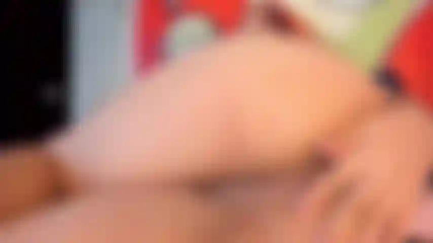Ich bin nur eine geile schlampe, die es liebt, mit meinen löchern zu spielen, willst du auch mitspielen?