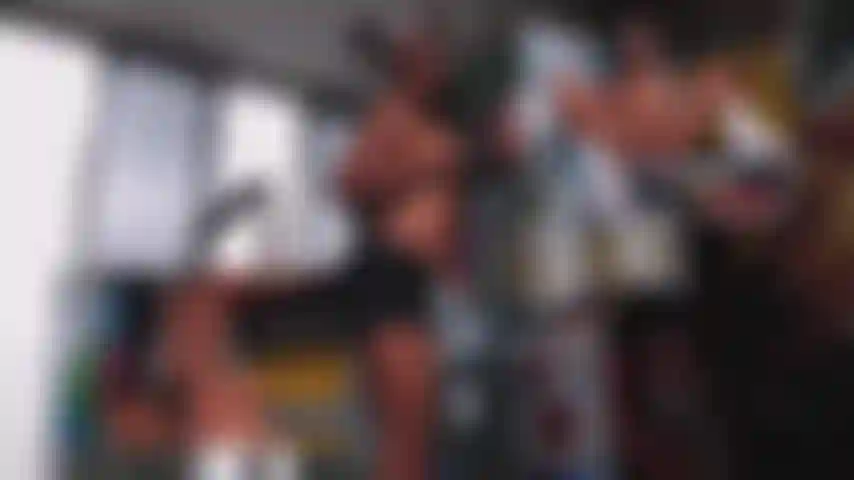 Ivanna masturbiert in sportkleidung (4k full hd).