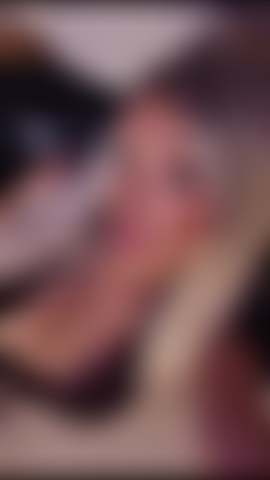 Glimpses of my peach, making you want to devour it