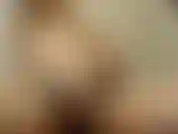 Was soll ein mädchen tun, wenn sie allein zu hause ist, sich langweilt und klatschnass ist?