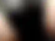 Twerke und sitze in meinem latexanzug auf deinem gesicht, bis du vor lust ohnmächtig wirst!