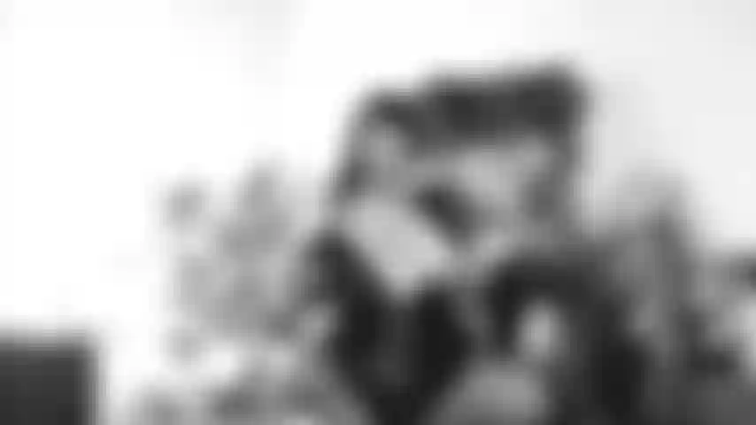 Retro Voyeur - Betty Is A Live Streamer