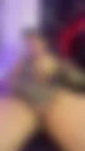 Spritze mit meinem riesigen schwanz ab.