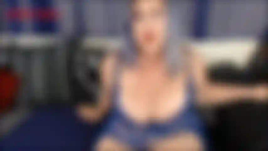 Neue spitzenunterwäsche. Joi-jackie trägt brandneue sexy spitzenunterwäsche, die ihr ein fan gekauft hat, und sie fühlt sich dadurch sehr sexy! Jackie neckt dich mit ihren sexy kurven und unterrichtet dich mit ihrem erfahrenen wichsen.