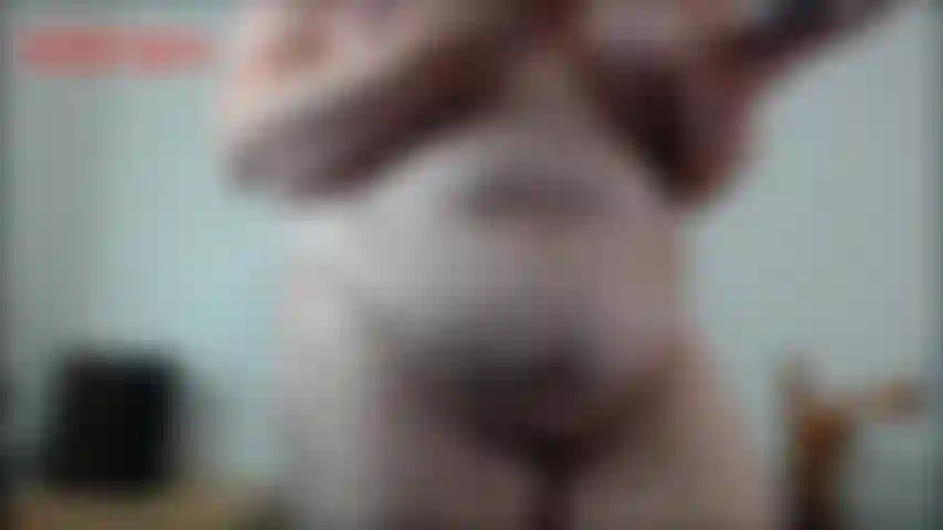 Booty lotion pov – du bist auf deinen knien, eine fliege an der wand, während jackie ihren perfekten pawg-hintern eincremet. Sie verwendet ihre wohltätigkeitslotion von lush, um ihren wunderschönen hintern weich und geschmeidig zu machen. Das...