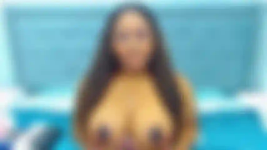 Zeige brüste und muschi.