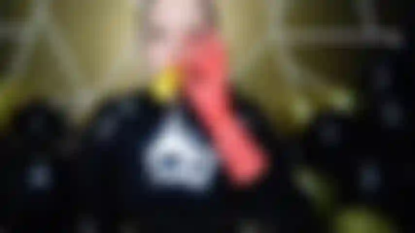 LATEX / RUBBER / CATSUIT /LOONER FETISH / GLOVES / BOOTS / BALLON / MASTURBATION / DILDOS