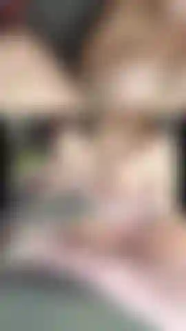 Schau mir zu, wie ich in diesem video spritze, das aus einer gold-show anfang dieses monats stammt sieh mich dabei zu, wie ich mit meiner behaarten milf-muschi spiele und ein schönes nasses durcheinander mache.