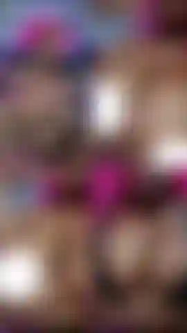 Hast du lust auf sanfte kurven und einen tropfend nassen mund? Dann hast du glück. Ich mache das, was ich am besten kann – diesen schwanz mit viel speichel und schmutzigen worten reizen. (Weißer dildo).