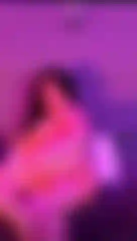 Lege deine hände auf meinen körper.