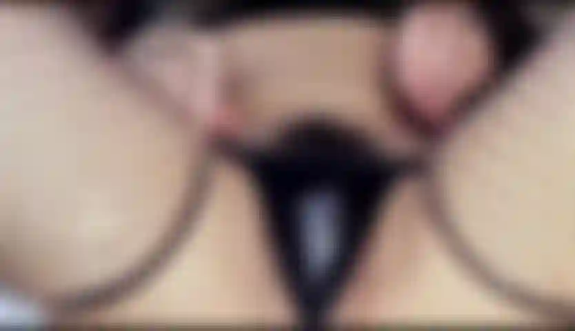 Ich wollte schon lange einen großen schwanz in mir spüren. Würdest du wollen, dass es deiner ist?