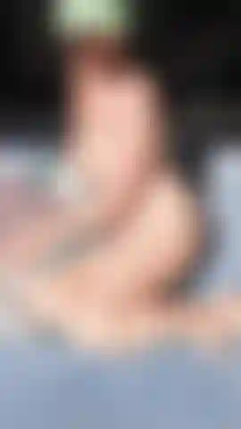 Pussy-furze, queefing, 2025