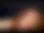 Goddessjenn dringt mit ihrer verführerischen stimme und ihrer anspruchsvollen art, wie sie langsam raucht und dich mit ihrem körper und ihrer sexy größe von 12 fuß neckt, intensiv in deinen geist ein!