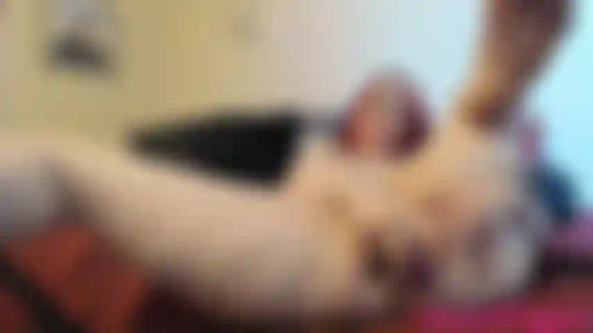 Sieh mir zu, wie ich abspritze – analspiele: manchmal muss ich mich einfach zurücklehnen und in diesem clip spaß haben. Ich wurde supergeil und musste aussteigen. Das ist ein besonderes vergnügen, da ich meinen plug benutze und mehrere große penisse habe. Wie deine sexy göttin sich immer wieder vergnügt ;).