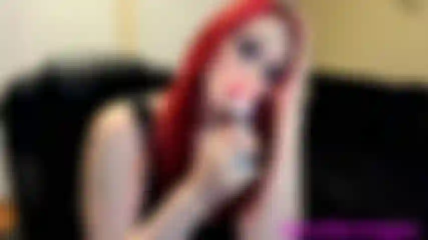 Marb reds rauchservice und stiefelanbetung – jenn vegas befiehlt dir, ihr guter kleiner rauchsklave zu sein. Verliere dich in meinen französischen inhalationen, rauchringen und meiner dominanz. Du gehörst jetzt zu mir!