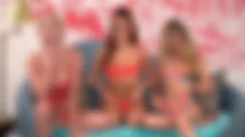 Mache daddy stolz - verrücktes heißes muschilecken und facesitting, lesbischer dreier mit vanna bardot, haley reed, skye blue.