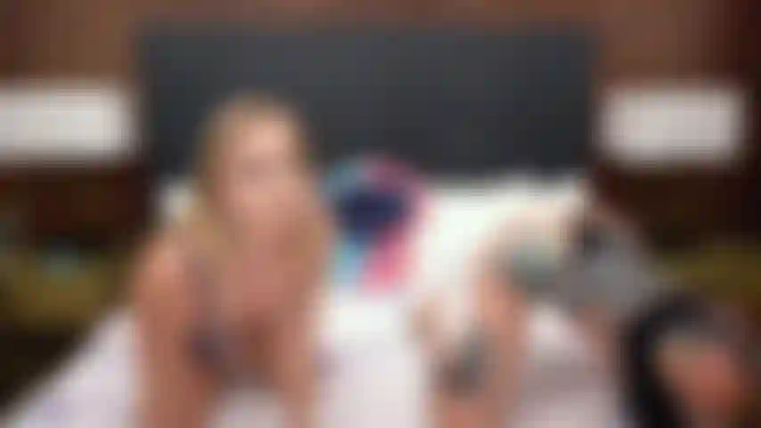 Rocky emerson, alex coal, percy sires pussy leckender zug und dildo, der sich gegenseitig in einer live-cam-show fickt.