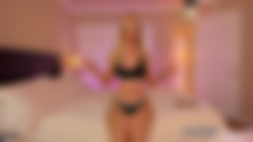 Let's Ride Take 2 where I remember to squat ride and twerk on the dildo! Lot's of ass teasing, spreading and reverse cowgirl!