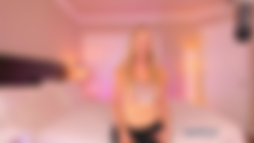 Ass Clapping Twerking Fun in yoga pants. Fun sexy teasing stripping and booty clapping fun!