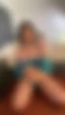 Let it be seduce by your muse, unapologeticaly sensual