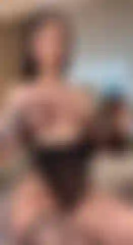 Moaning oil boobs