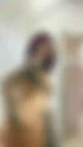 Come with me in the shower, i want to touch myself for u while u fuck my throath