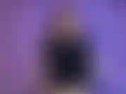 Hast du alle orgasmen gezählt, die er mir beschert hat? 6 Das stimmt. Also darfst du deinen kleinen schwanz 6 minuten lang wichsen, während ich dich demütige. Ich werde dich mit meinen titten, meinem arsch und meiner muschi necken.