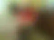 Ja, ich habe allen, die du arbeitest, mit den filmen gezeigt, die ich habe, in denen du in hübschen höschen gekleidet bist, gevögelt wirst und in einem keuschheitskäfig steckst. Es war so lustig, ich hatte so viel spaß, ich werde dich heute abend abspritzen lassen.