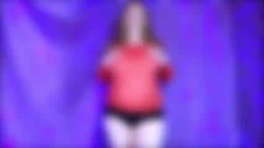 Zieh deinen schwanz raus und streichle genau so, wie ich es dir sage 2, während ich dir große 36er-titten zeige, streichle schnell und langsam, langsam und schnell, immer und immer wieder, bis ich dir den sperma-countdown gebe und dir einen atemberaubenden orgasmus beschere .