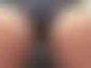 Stopfe einen tanga in meine muschi und benutze meinen zauberstab zum abspritzen.