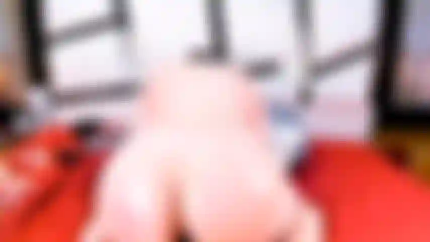 Dieser arsch gehört nur dir. Trau dich, ihn zu zerbrechen.