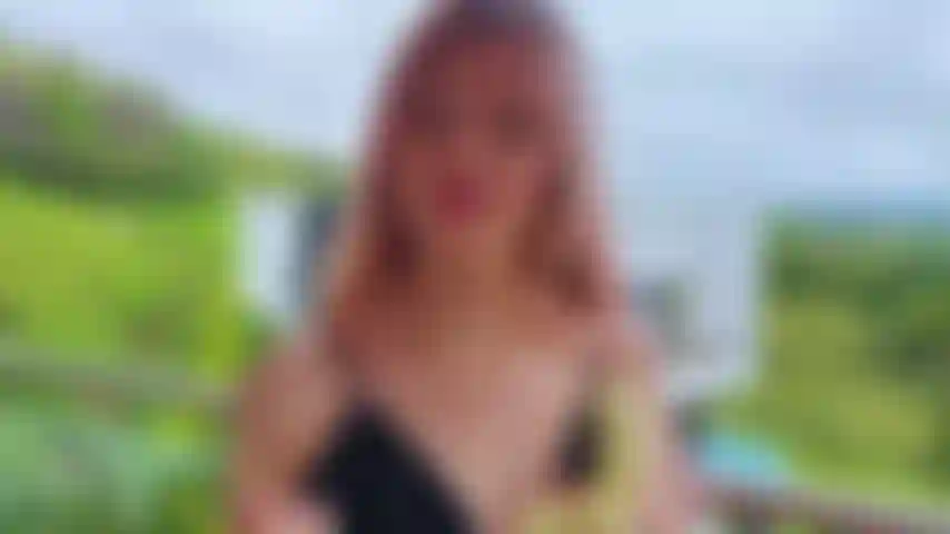 Ein köstliches mädchen.