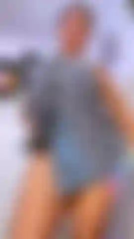 Dein lieblingsarsch wird gefickt.