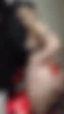 Streaptease,hot sexy Milf playing