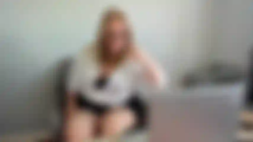 Julie_Bliss – office103 – willst du den job?