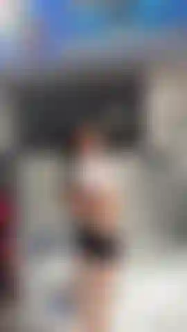Ich fühle mich sehr feucht.