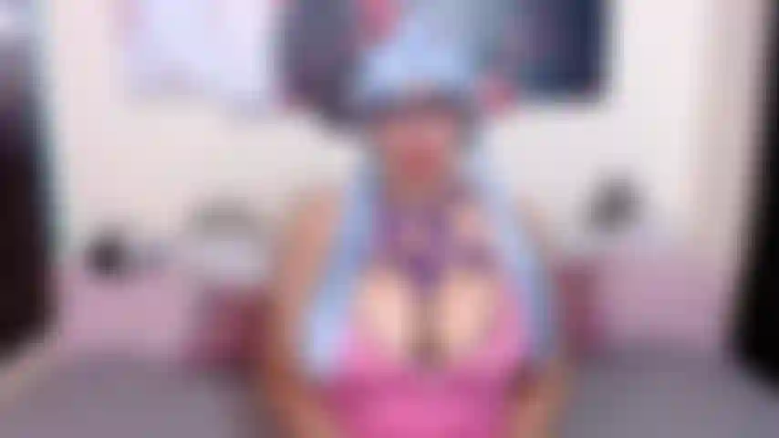 Ich lutsche an meinen 2 titten gleichzeitig, du siehst gern, wie ich mir in die brustwarzen beiße.